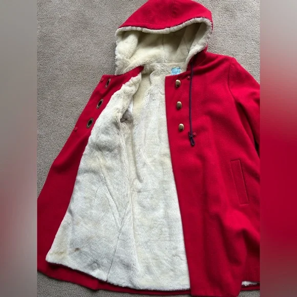 Kimchi Blue Red Hooded Cape (M) - Picture 3 of 3